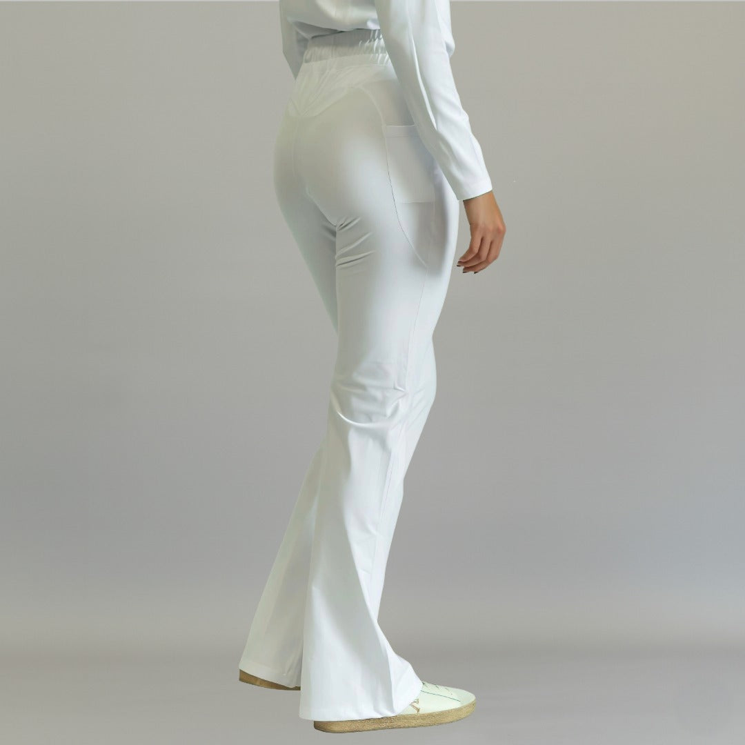 pantalon blanco para mujer super stretch acampanado