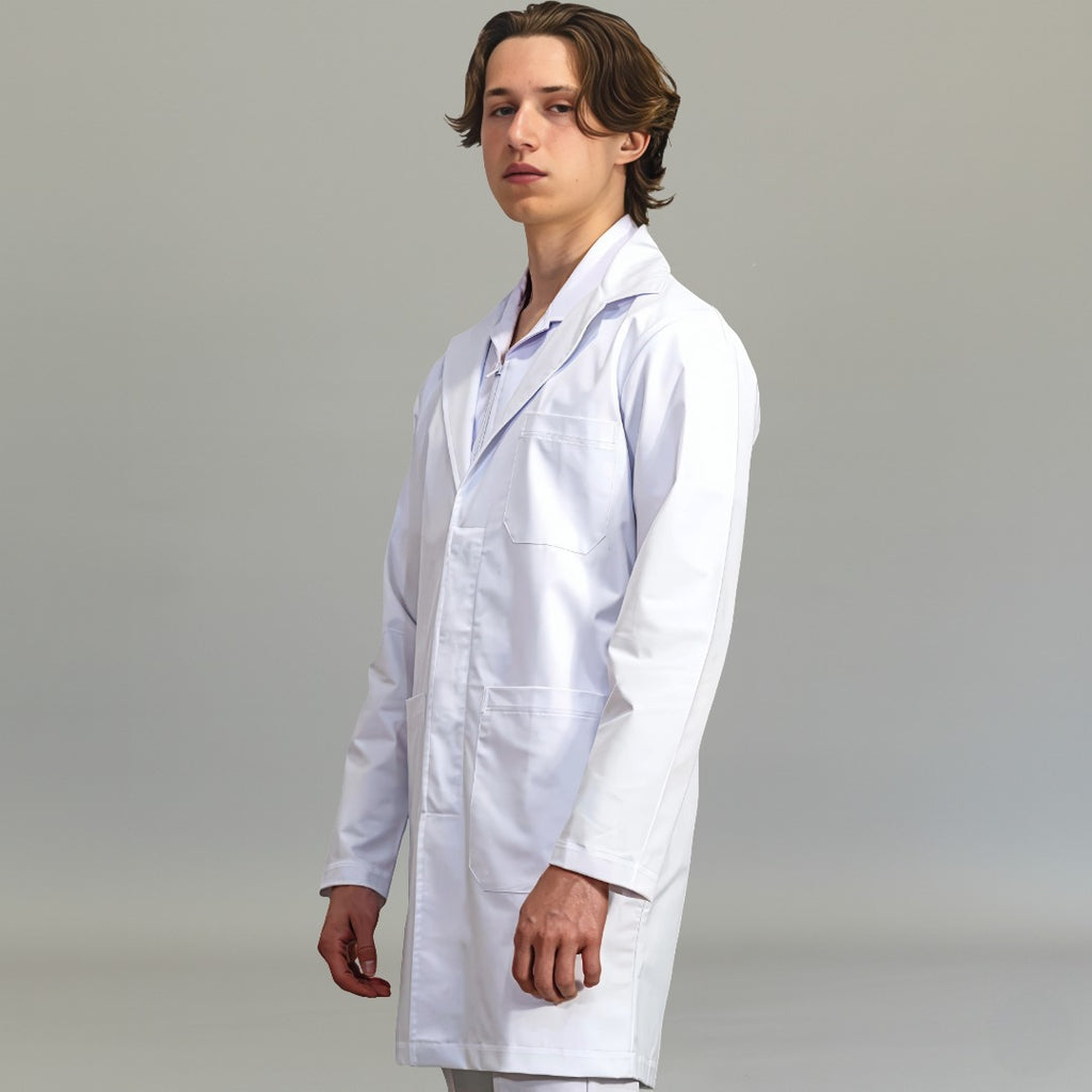 Bata médica blanca antifluido stretch para caballero, vista de tres cuartos