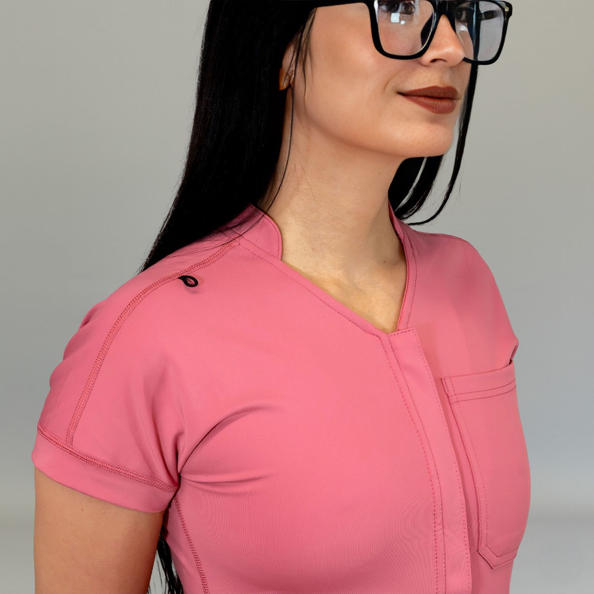 Jumpsuit Quirúrgico Mujer Estilo 945 Palo de Rosa Super Stretch Manga Corta
