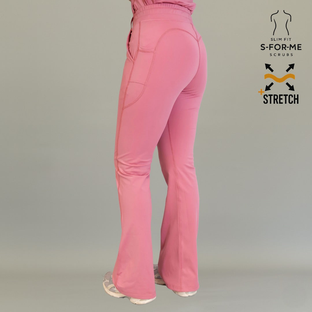 Pantalón quirúrgico 915 mujer palo de rosa con corte acampanado vista posterior