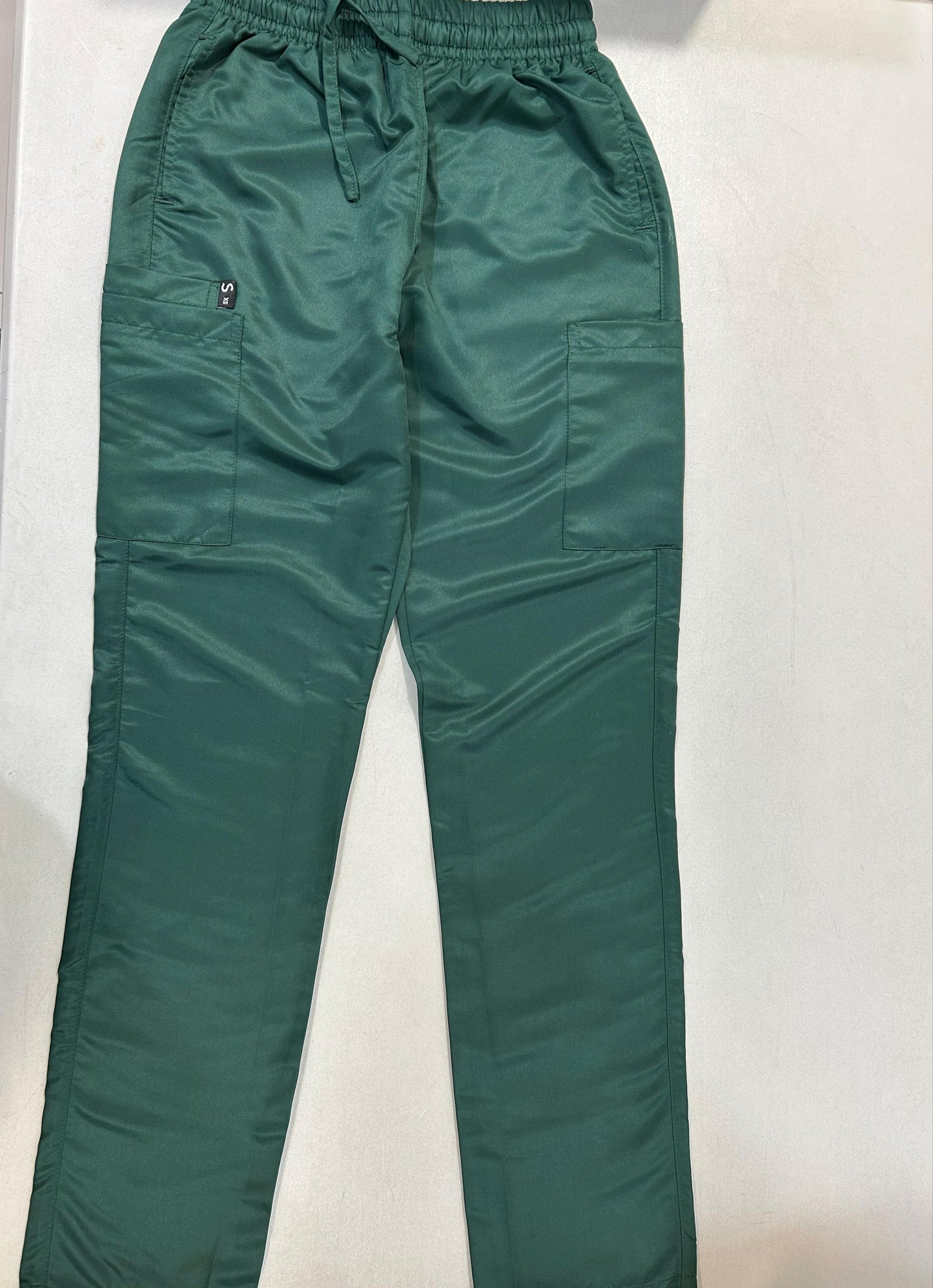 Pantalon Quirurgico Verde Botella MF Mujer.